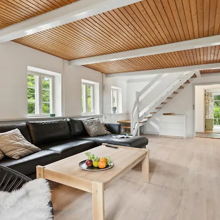 Ferienhaus Pet Friendly In With Kitchen *