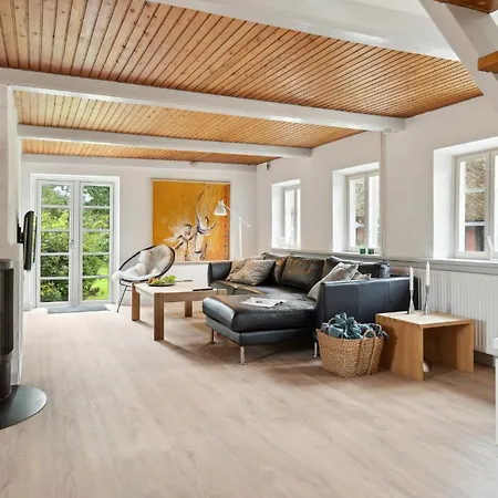 Pet Friendly In With Kitchen * וייל